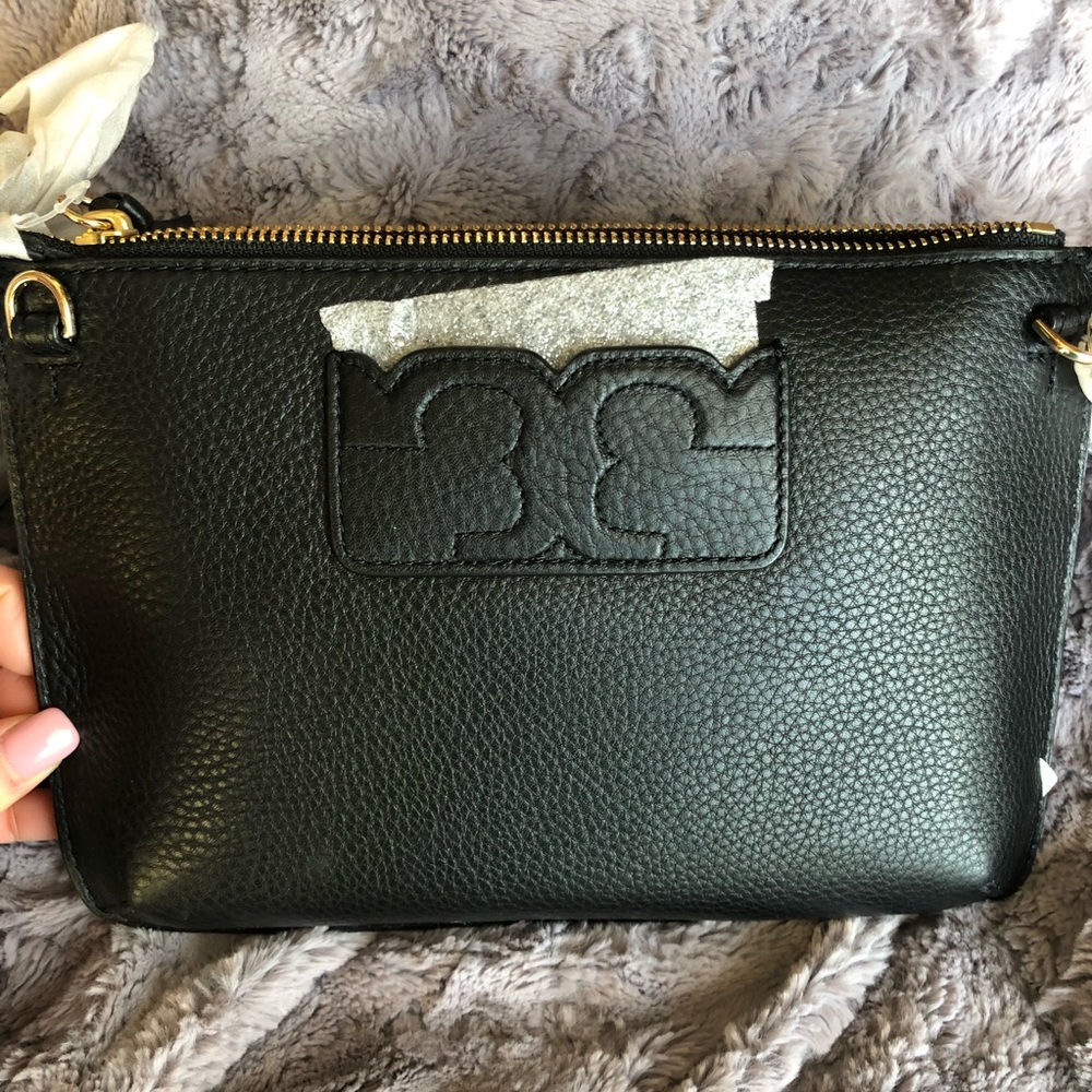 SALE🥳Tory Burch black leather tassel crossbody - Picture 4 of 8